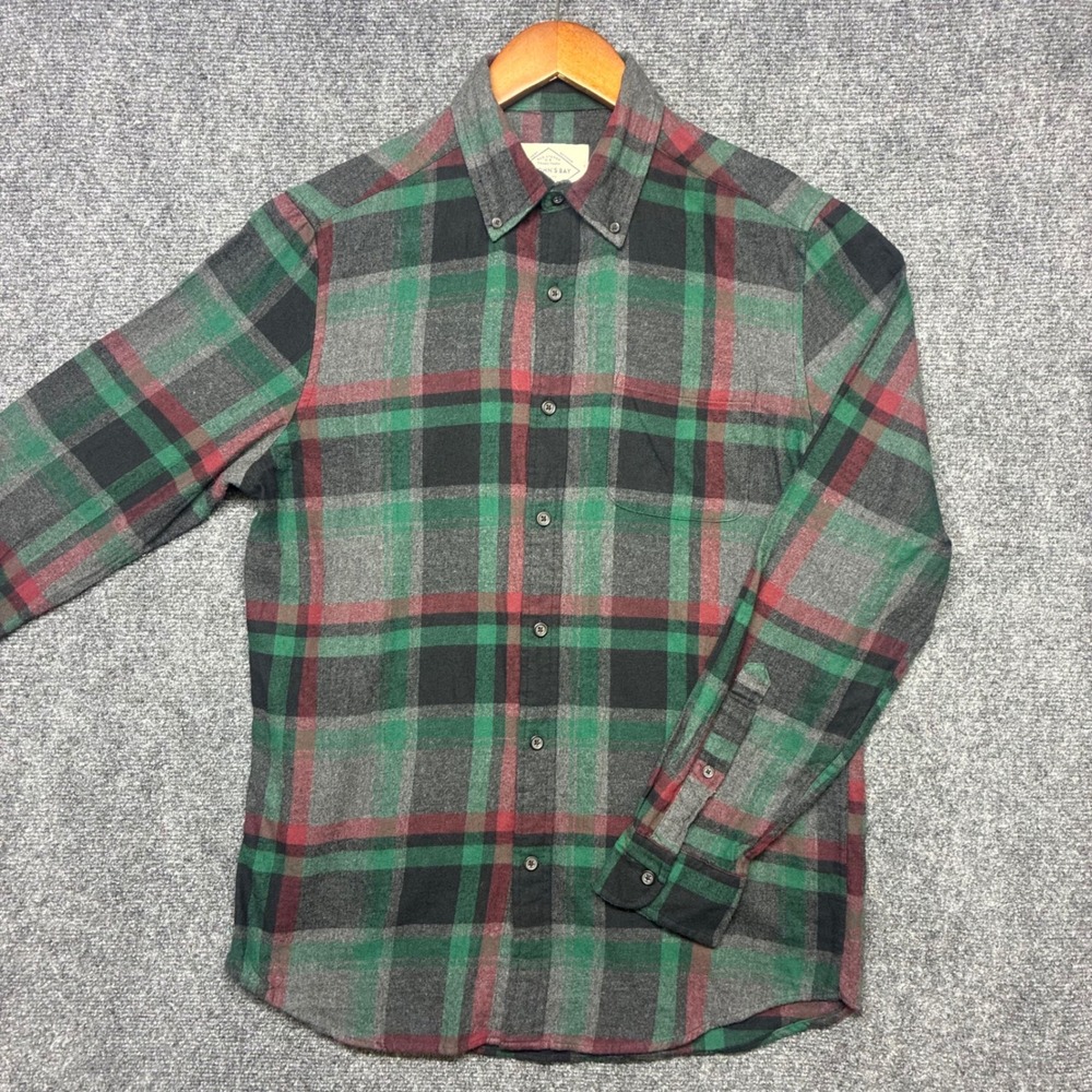 St John's Bay Flannel Shirt Mens Small Green Red Plaid Cotton Button Down
